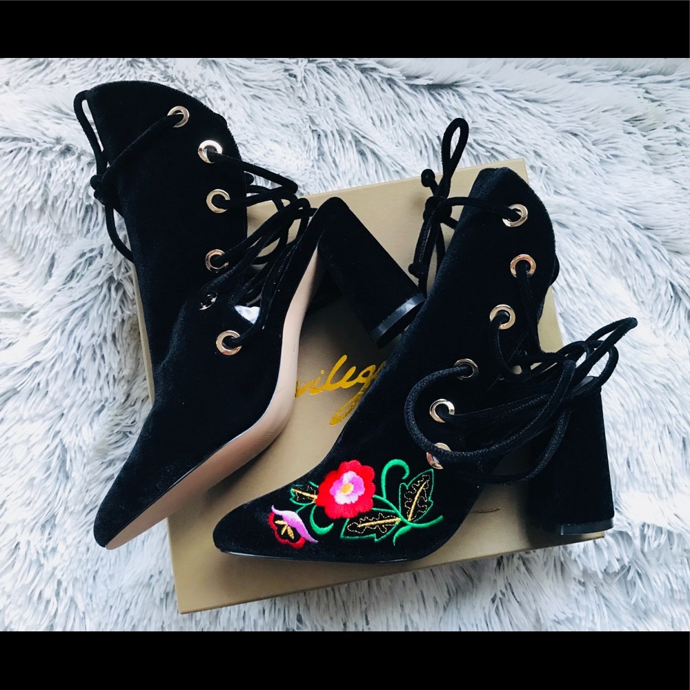 Booties with Roses